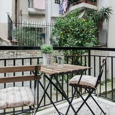 Charming 1 Double Bed *